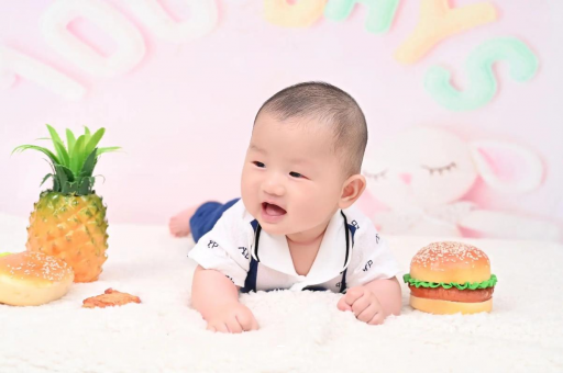 西双版纳宝宝的快乐时光